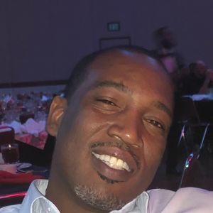 Meet your Posher, Eric